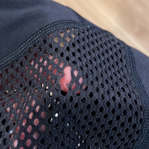 Lululemon Lab Leggings, cropped, mesh detail Sz8 - Picture 5 of 7